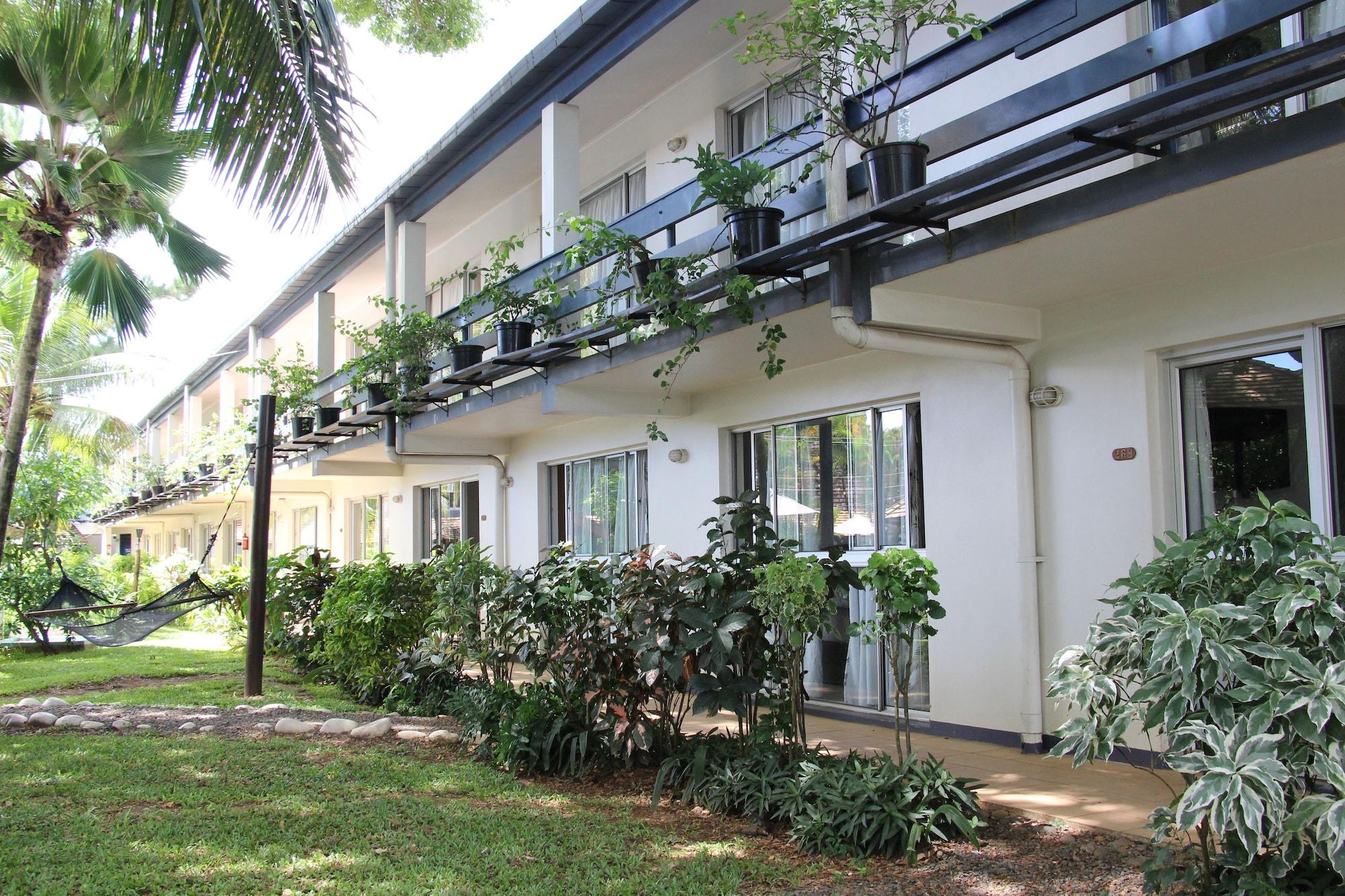 Capricorn International Hotel Nadi Exteriör bild