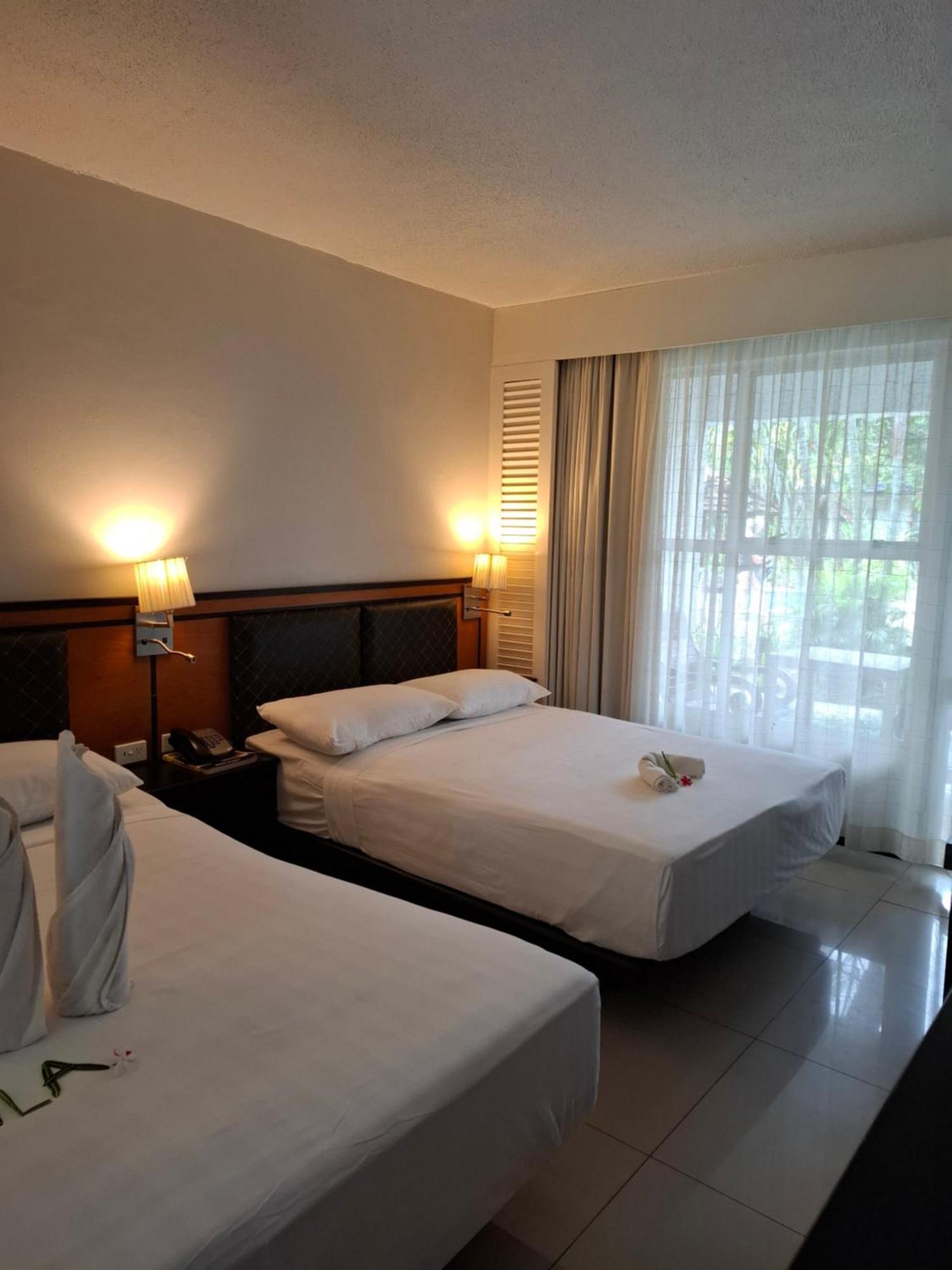 Capricorn International Hotel Nadi Exteriör bild